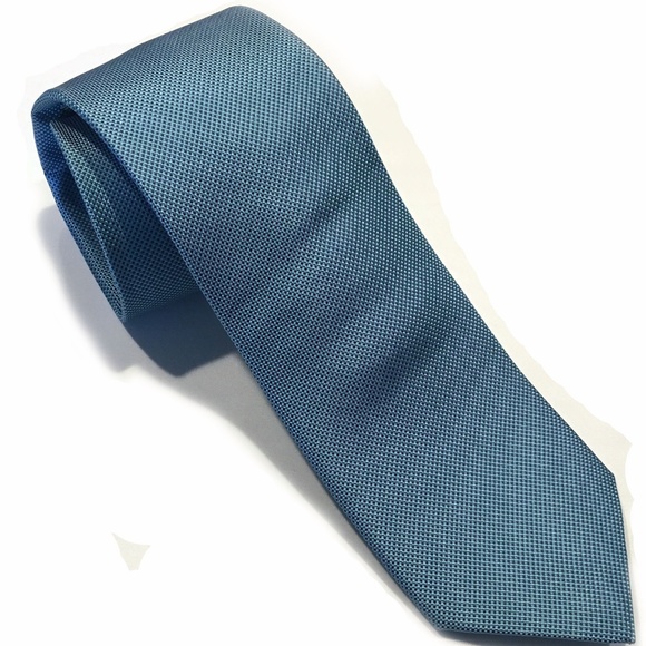 NWT Saks Fifth Avenue Blue Silk Tie & Gift Box